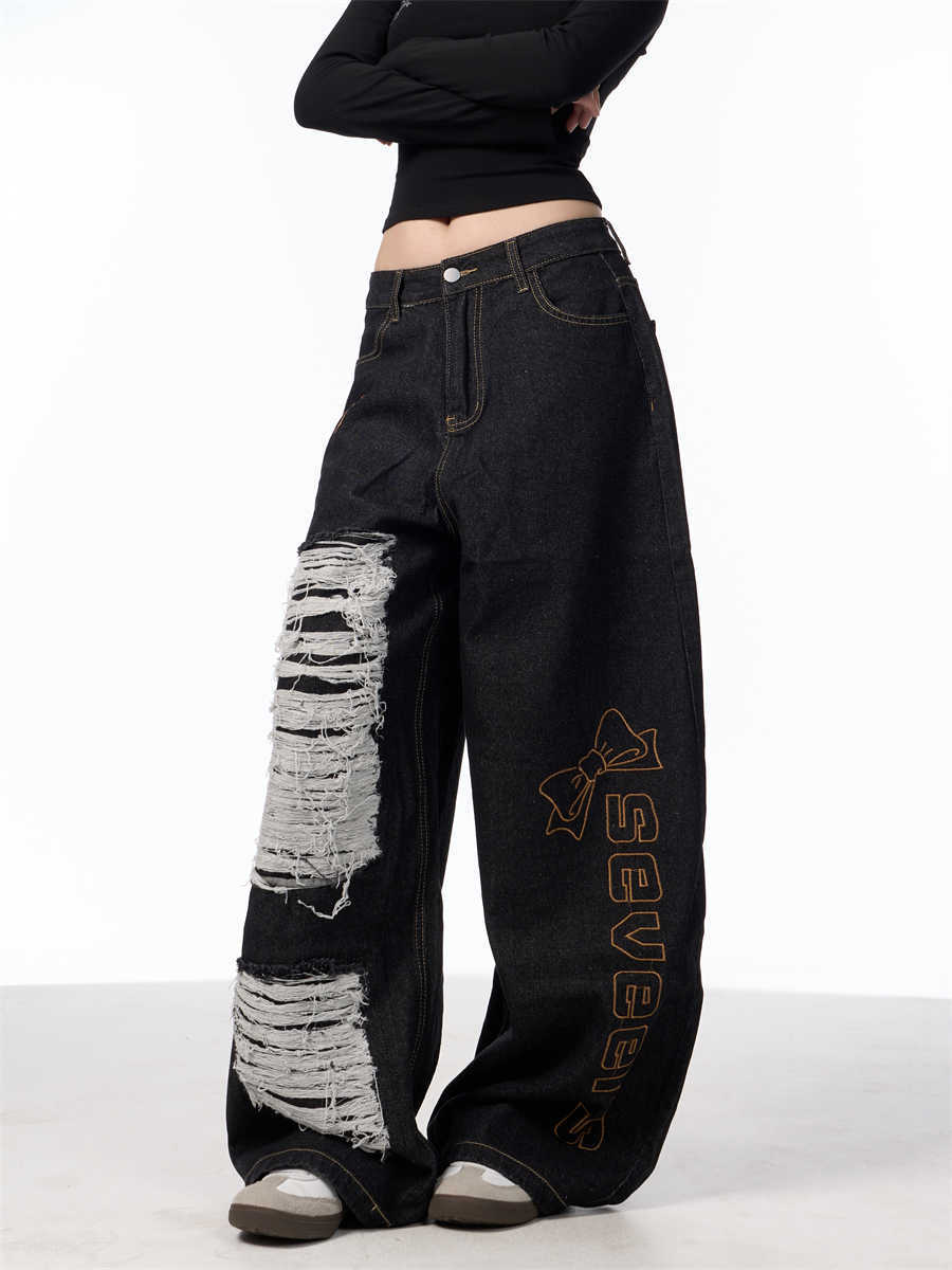 Retro Embroidered Wide-Leg Jeans